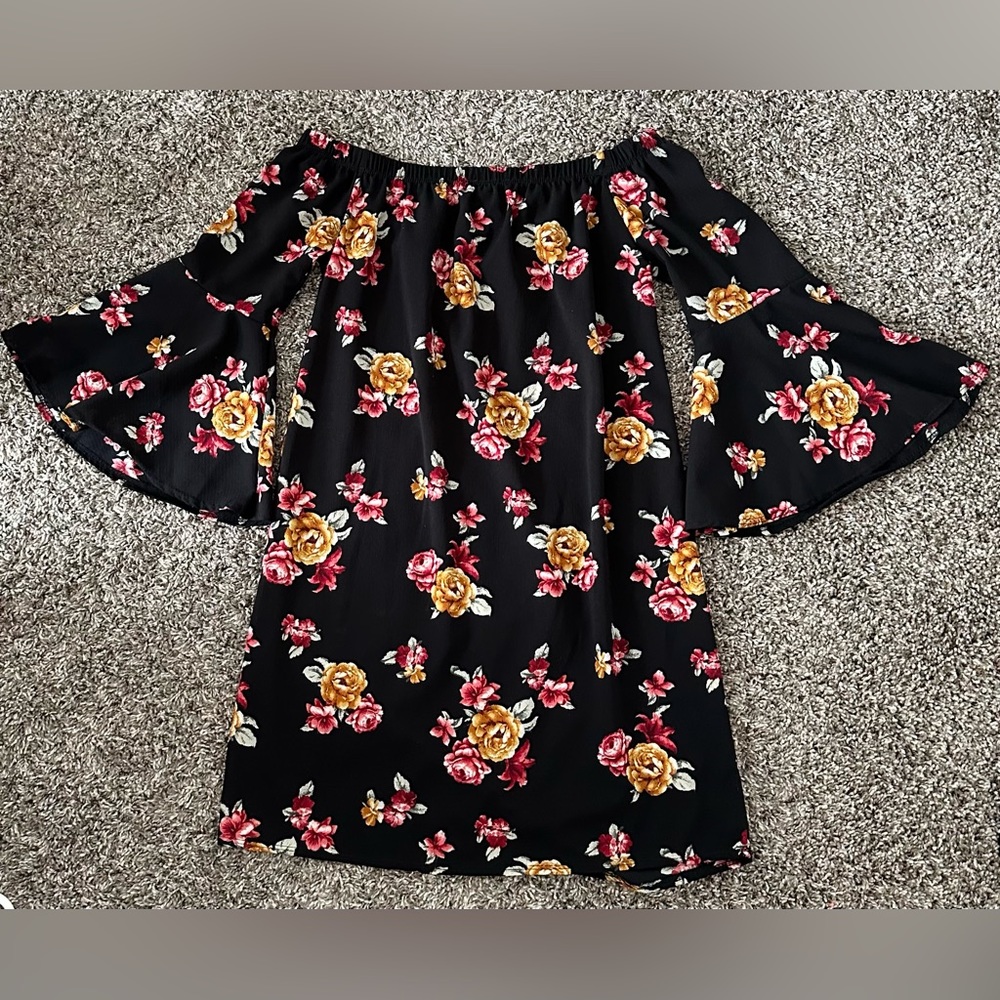 Off The Shoulder 3/4 Bell Sleeve Floral Dress